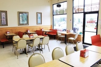 251 S Main St, Middleton, MA à louer Photo intérieure- Image 1 de 40