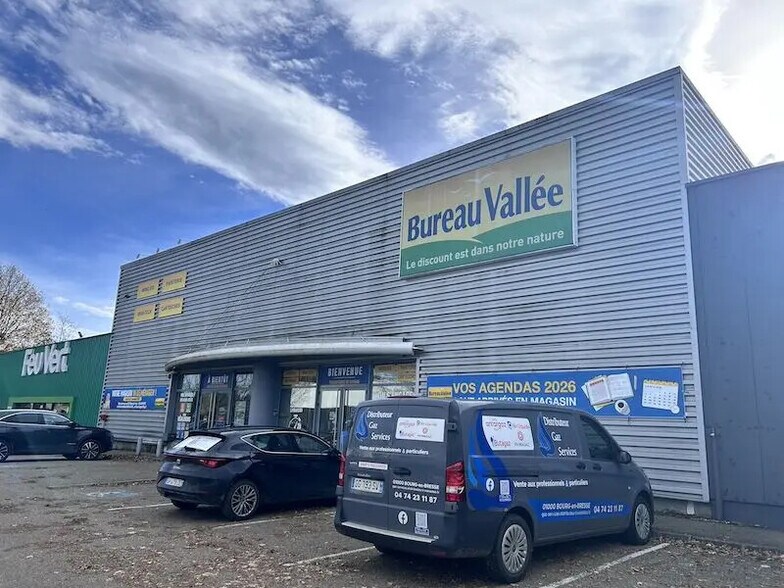 75 Rue Louis Lepine, Viriat à vendre - Photo du bâtiment - Image 2 de 4