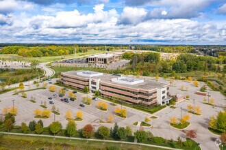 39550 13 Mile Rd, Novi, MI - AÉRIEN  Vue de la carte