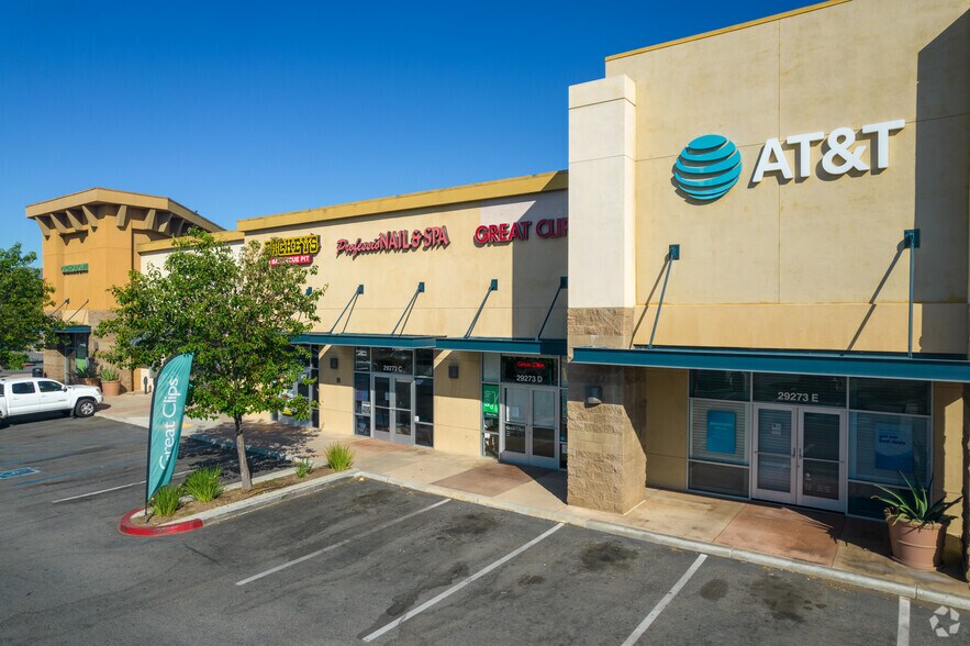 29273 Central Ave, Lake Elsinore, CA à louer - Photo du bâtiment - Image 3 de 8