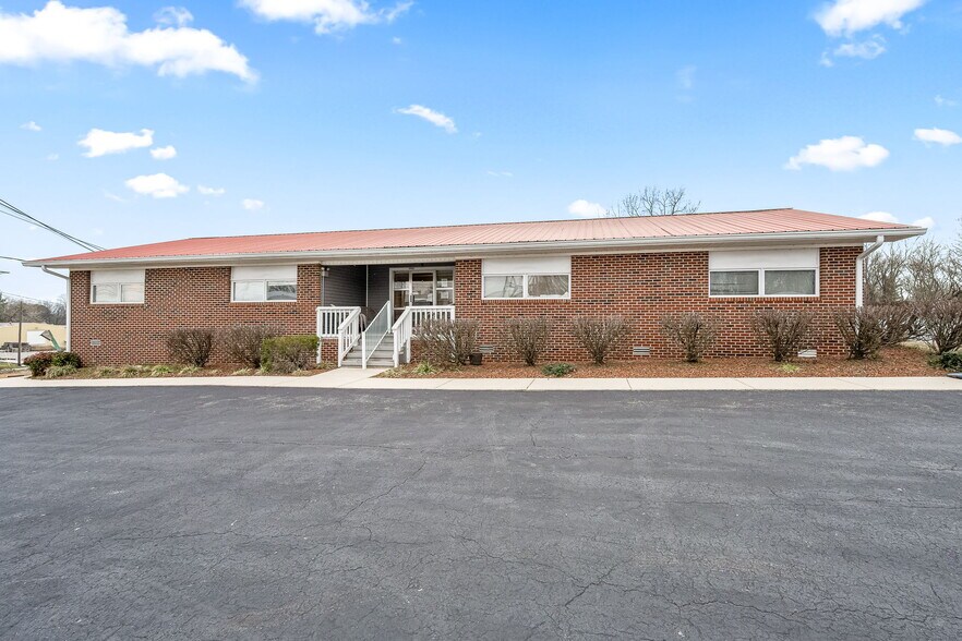 345 Garfield St, McMinnville, TN à vendre - Photo du bâtiment - Image 1 de 21