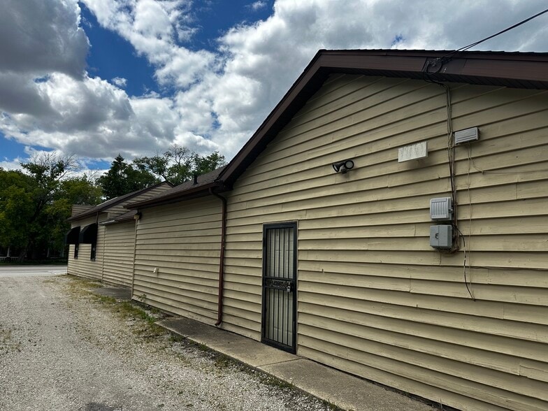 335 S Broadway St, Coal City, IL for sale - Building Photo - Image 2 of 8