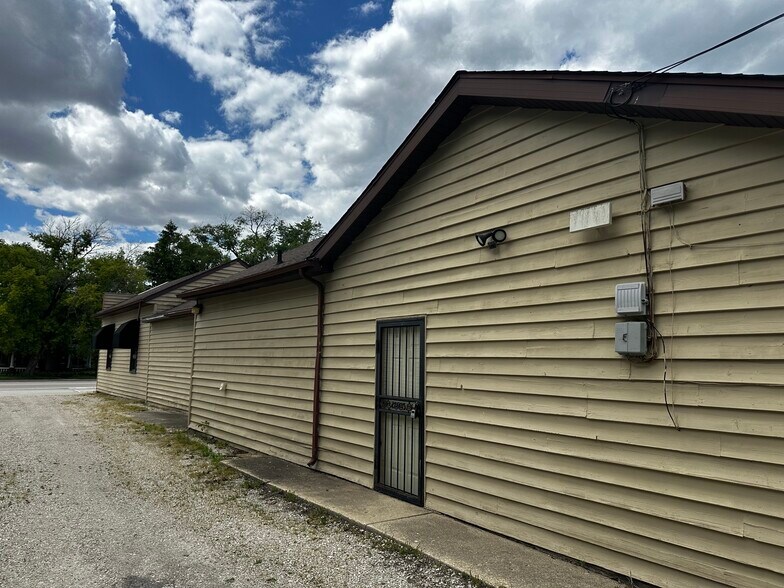 335 S Broadway St, Coal City, IL à vendre - Photo du bâtiment - Image 2 de 8