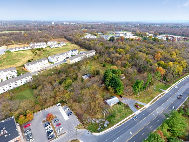 11310 Robinwood Dr, Hagerstown, MD à vendre - Photo du bâtiment - Image 3 de 19
