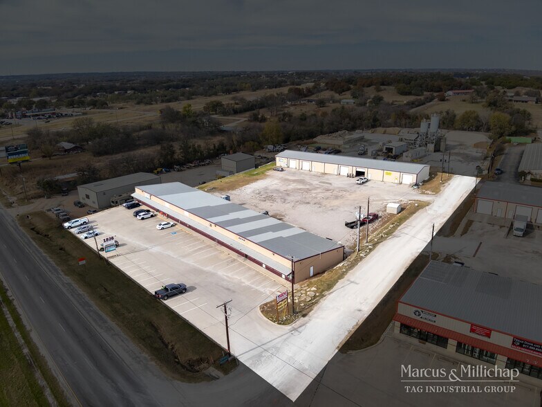 1886 Mineral Wells Hwy, Weatherford, TX à vendre - Photo du bâtiment - Image 2 de 5