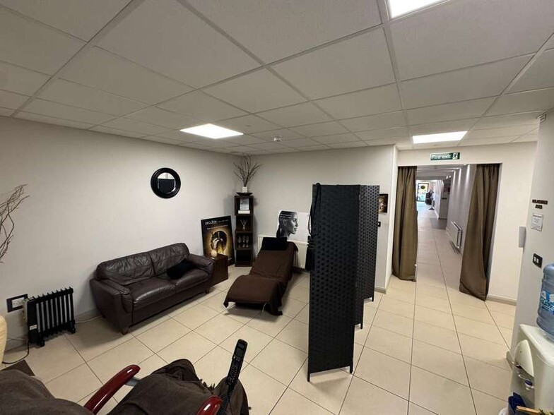 13 Antrim St, Lisburn for lease - Building Photo - Image 3 of 4