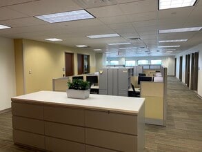 3455 Mill Run Dr, Hilliard, OH à louer Photo intérieure- Image 1 de 18