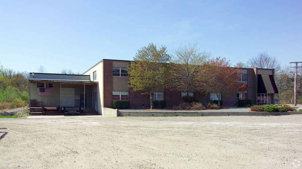 44 Industrial Way, Norwood, MA for lease - Building Photo - Image 3 of 14