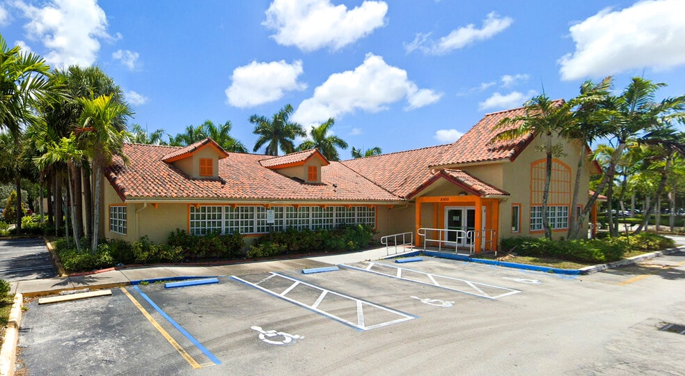 2100 W Atlantic Blvd, Pompano Beach, FL for sale - Building Photo - Image 2 of 8