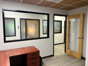 1508 Nw Vivion Rd, Kansas City, MO à louer Photo du bâtiment- Image 2 de 2