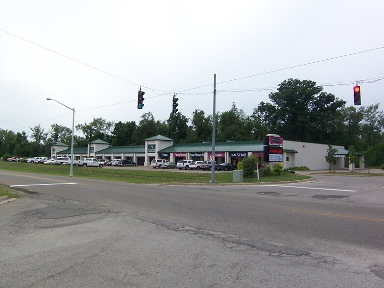 3921-3949 Northpointe Dr, Zanesville, OH à louer - Photo du bâtiment - Image 3 de 7