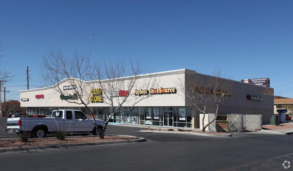 10705 Gateway West Blvd, El Paso, TX à louer - Photo du bâtiment - Image 2 de 18