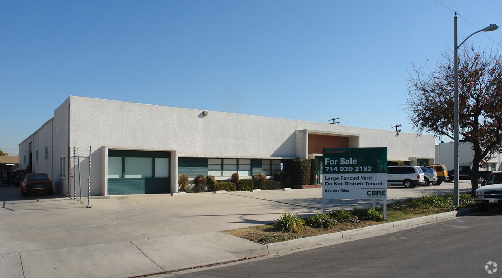 6400 Roland St, Buena Park, CA à louer - Photo du bâtiment - Image 2 de 5