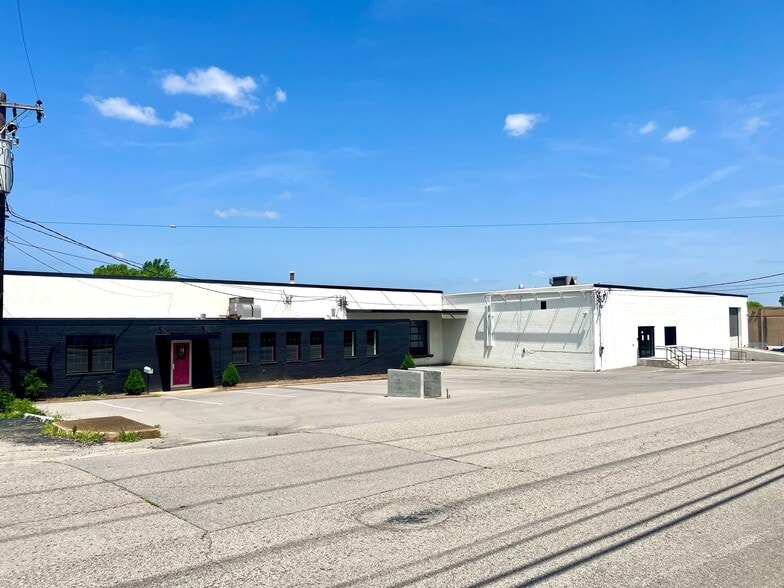2949 Armory Dr, Nashville, TN for lease - Building Photo - Image 1 of 33