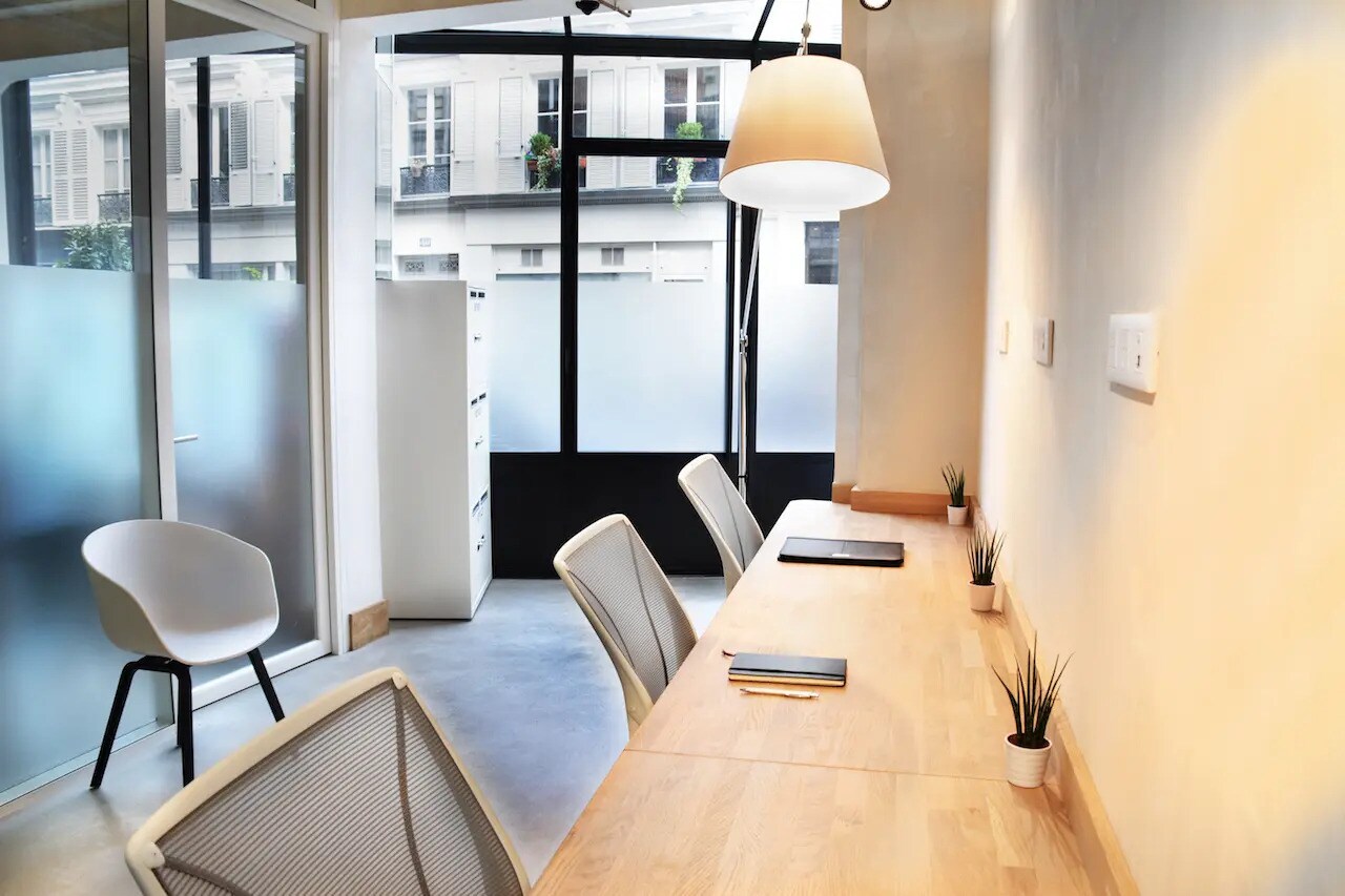 Coworking Space in Paris for lease Interior Photo- Image 1 of 6