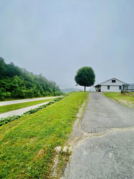 0 US 25E Pineville Hwy, Middlesboro, KY for sale - Primary Photo - Image 1 of 4