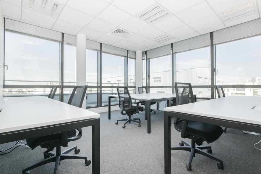 5 Rue Charles De Gaulle, Alfortville for lease - Interior Photo - Image 2 of 10