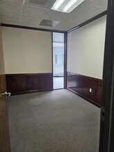 3050 Presidential Dr, Atlanta, GA for lease Interior Photo- Image 1 of 2