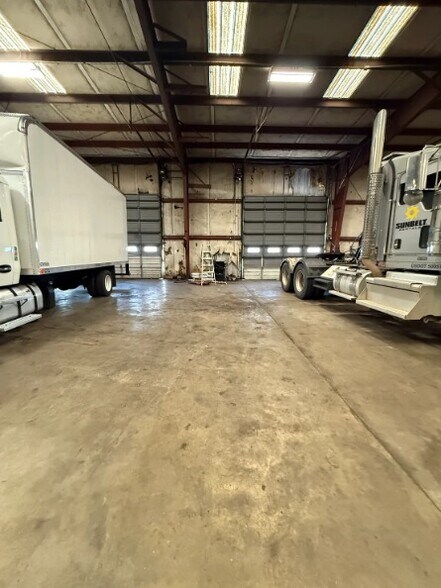 1060 Grimmett Dr, Shreveport, LA à louer - Photo intérieure - Image 3 de 9