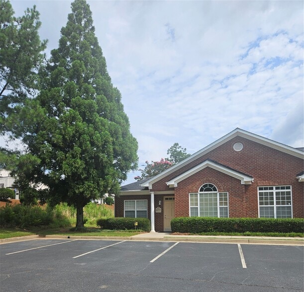 1815 Lockeway Dr, Alpharetta, GA for sale - Building Photo - Image 1 of 31
