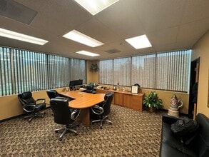 5408 NE 88th St, Vancouver, WA for sale Interior Photo- Image 1 of 5