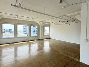 120 E 8th St, Los Angeles, CA for lease Interior Photo- Image 2 of 5