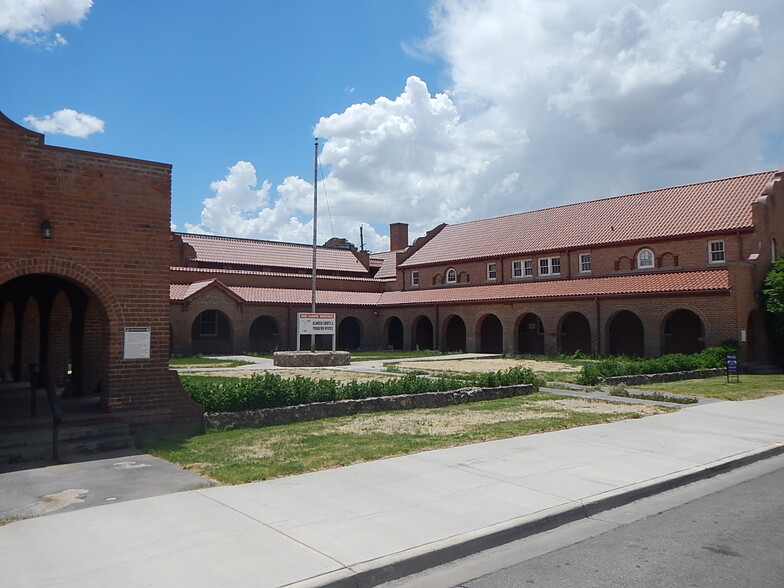 702 4th St, Alamosa, CO for sale - Building Photo - Image 1 of 1