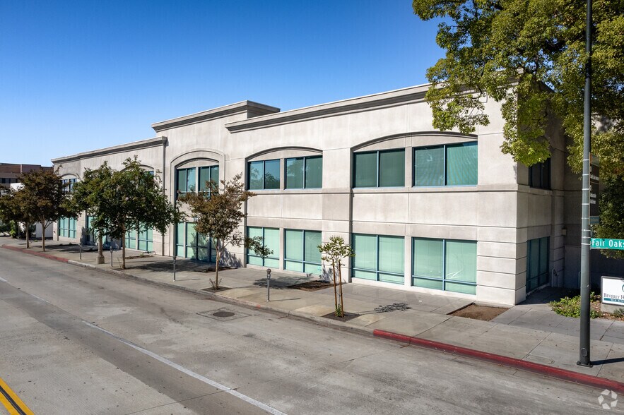257 S Fair Oaks Ave, Pasadena, CA à louer - Photo du bâtiment - Image 2 de 9