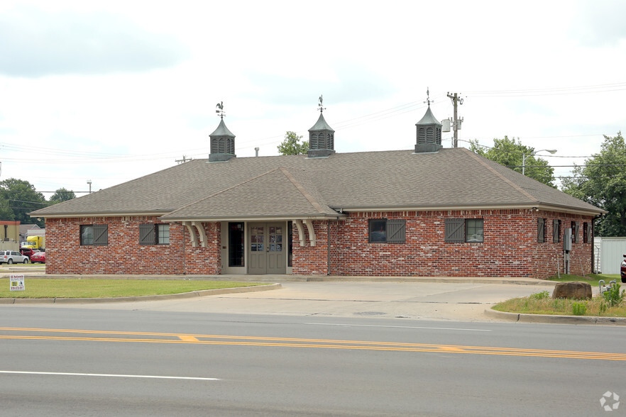 3303 W Okmulgee Ave, Muskogee, OK à vendre - Photo principale - Image 1 de 1