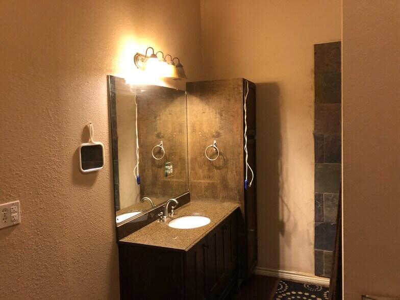 3005 E Highway 190, Lampasas, TX à vendre - Photo intérieure - Image 2 de 17