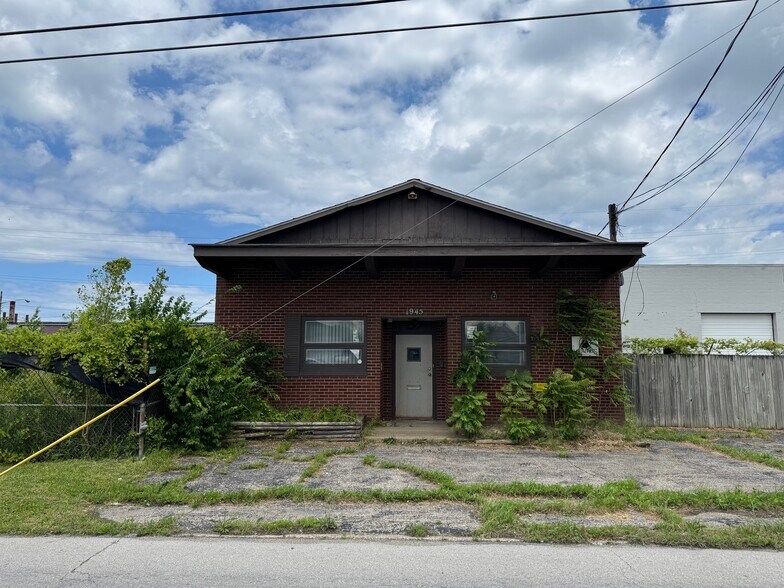 1945 E 28th St, Lorain, OH à vendre - Photo du bâtiment - Image 1 de 6