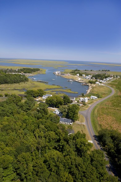 1267 Bayshore Rd, Cape Charles, VA for sale - Building Photo - Image 1 of 1