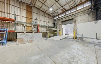 2290-2292 S Blue Island Ave, Chicago, IL for lease Interior Photo- Image 1 of 7