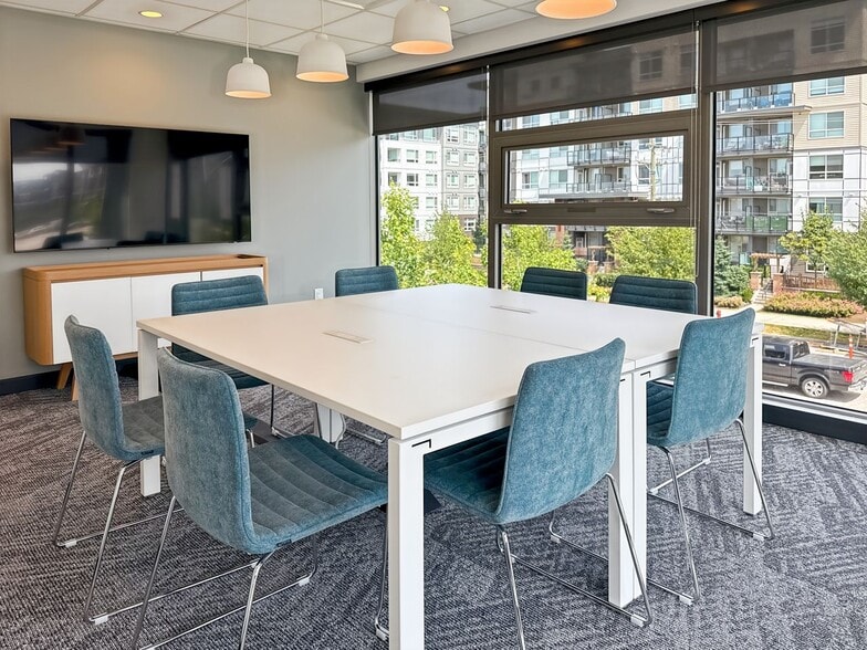 20727 Willoughby Town Centre Dr, Langley, BC for lease - Interior Photo - Image 3 of 16