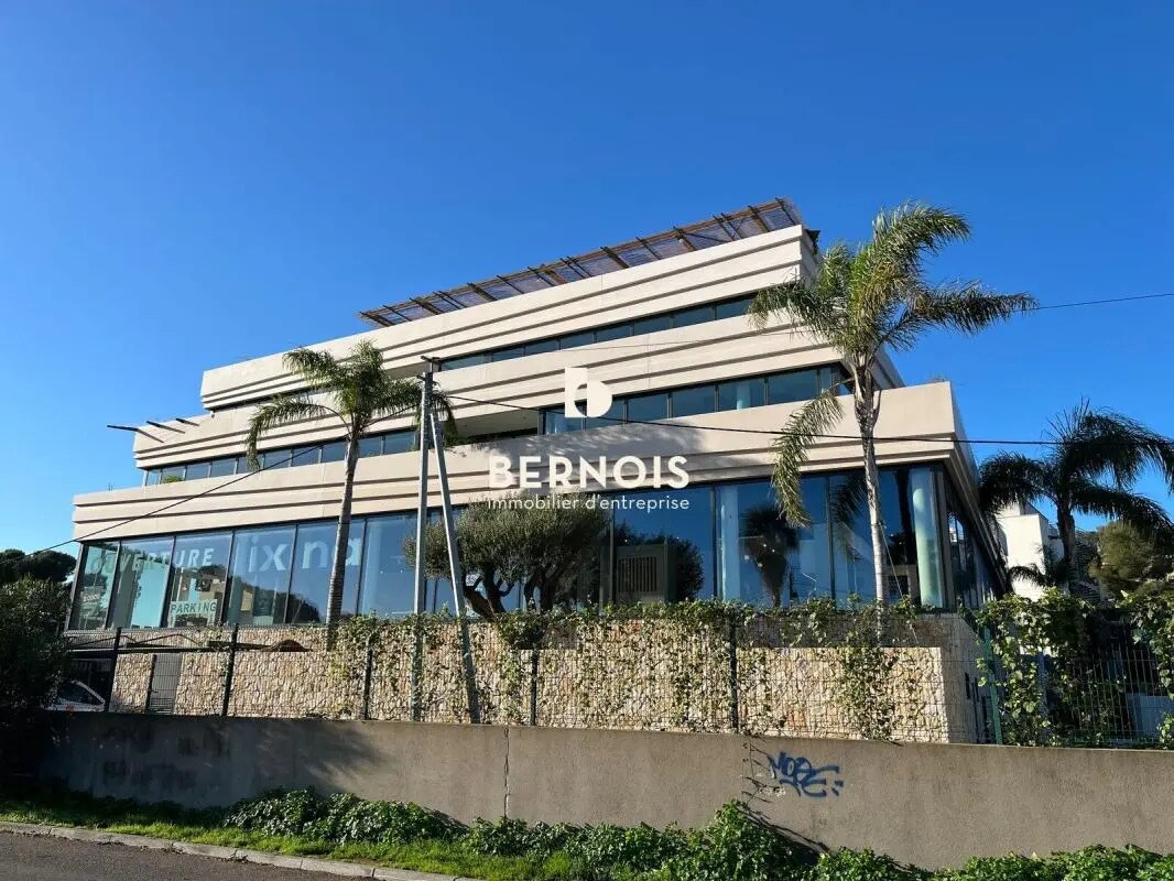 Office in La Seyne-sur-Mer for lease Building Photo- Image 1 of 34