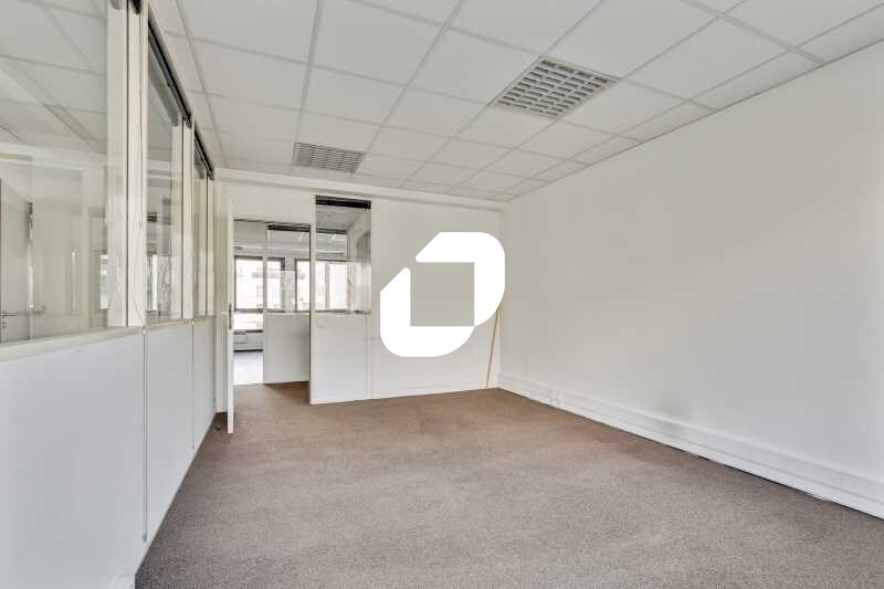 Office in Asnières-sur-Seine for lease - Interior Photo - Image 2 of 4