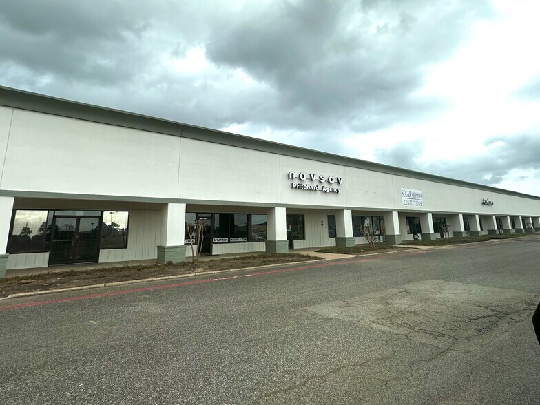 2825 Nall St, Port Neches, TX à louer - Photo du bâtiment - Image 3 de 7