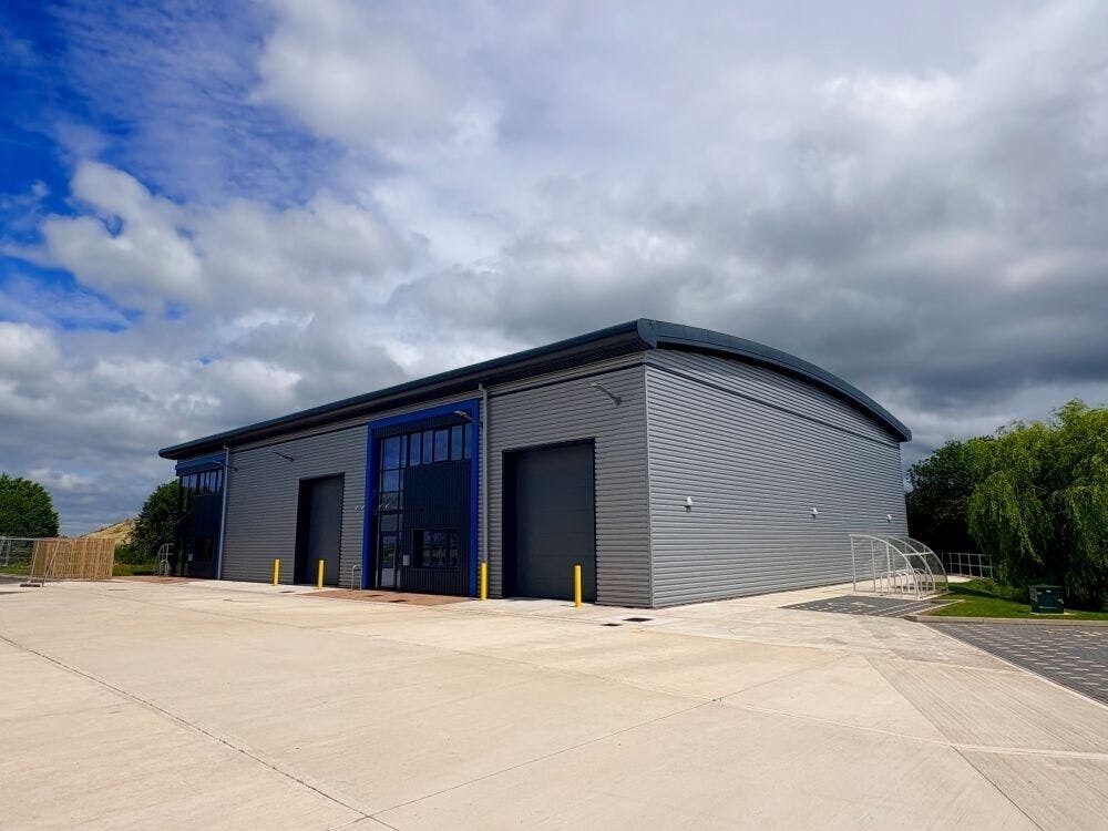 Units 14 & 15 Welsh Lane, Banbury à vendre Photo du bâtiment- Image 1 de 31