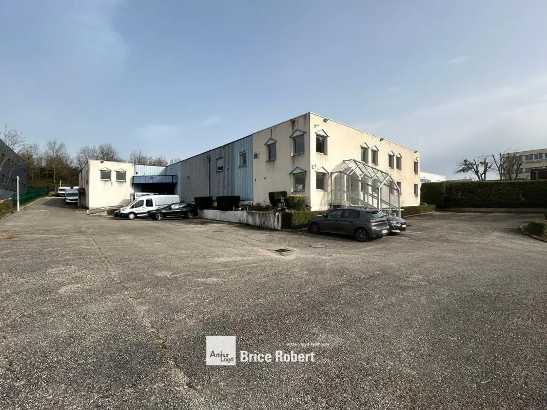 Industrial in Dardilly for sale Building Photo- Image 1 of 7