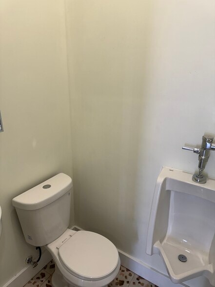 530 West Side Ave, Jersey City, NJ for lease - Interior Photo - Image 3 of 16