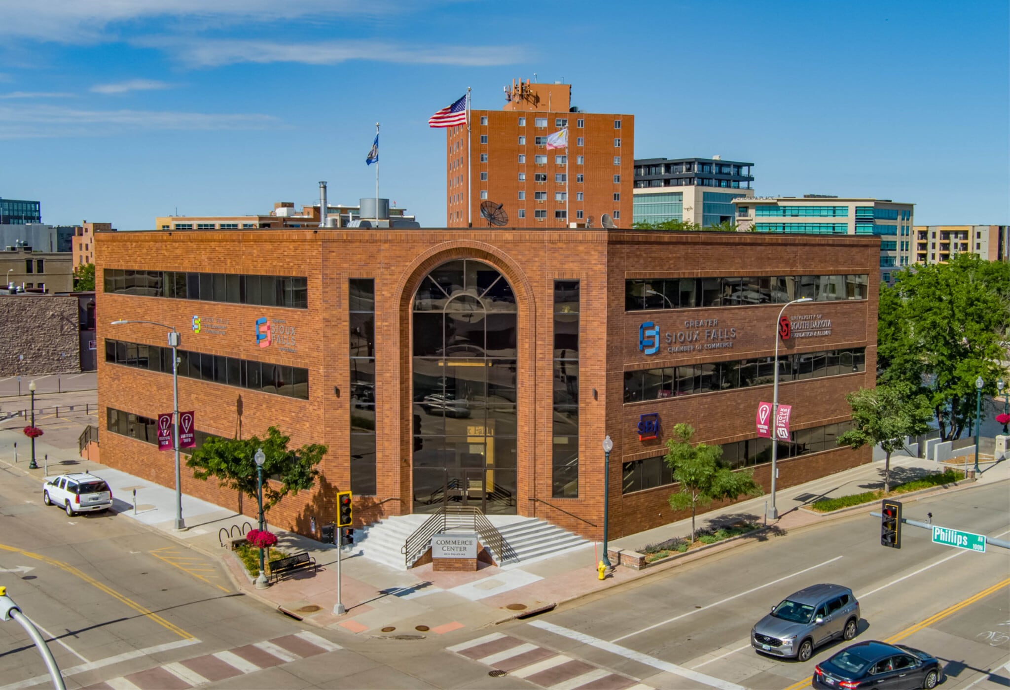 200 N Phillips Ave, Sioux Falls, SD for lease Building Photo- Image 1 of 5