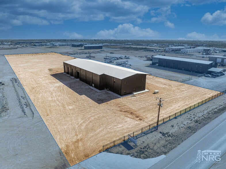 5620 N FM 1788, Midland, TX à louer - Photo du bâtiment - Image 2 de 13