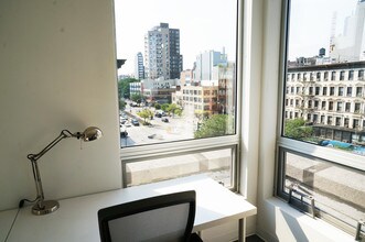 33 Nassau Ave, Brooklyn, NY à louer Photo intérieure- Image 2 de 6