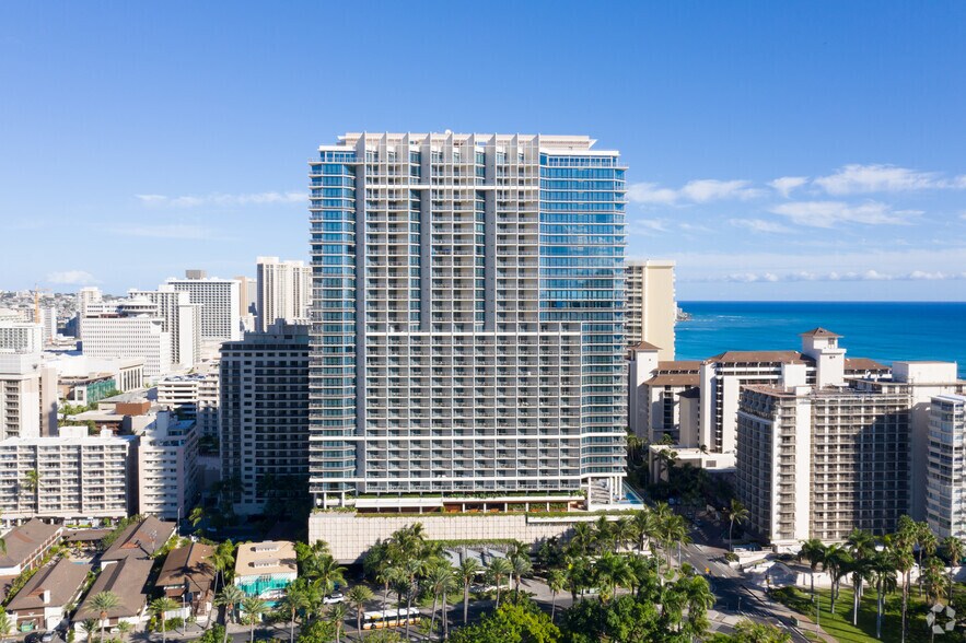 223 Saratoga Rd, Honolulu, HI à vendre - Photo du bâtiment - Image 2 de 4