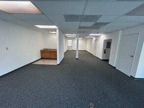 105 W Torrance Blvd, Redondo Beach, CA à louer Photo intérieure- Image 2 de 4