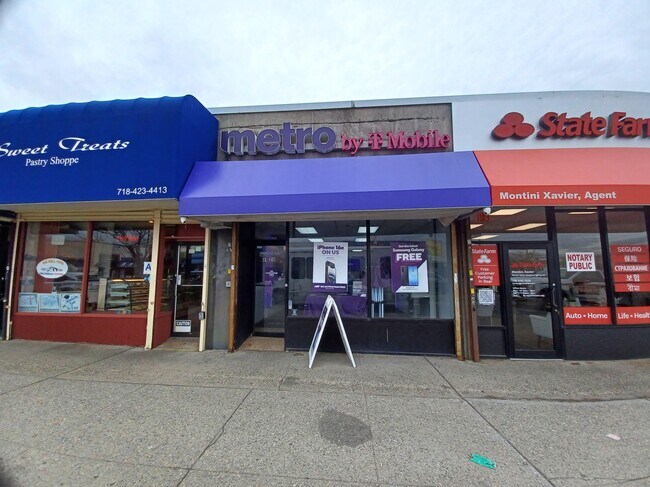 Plus de détails pour 6102 Springfield Blvd, Oakland Gardens, NY - Commerce de détail à louer