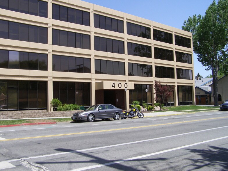 400 W King St, Carson City, NV à louer - Photo du bâtiment - Image 2 de 4