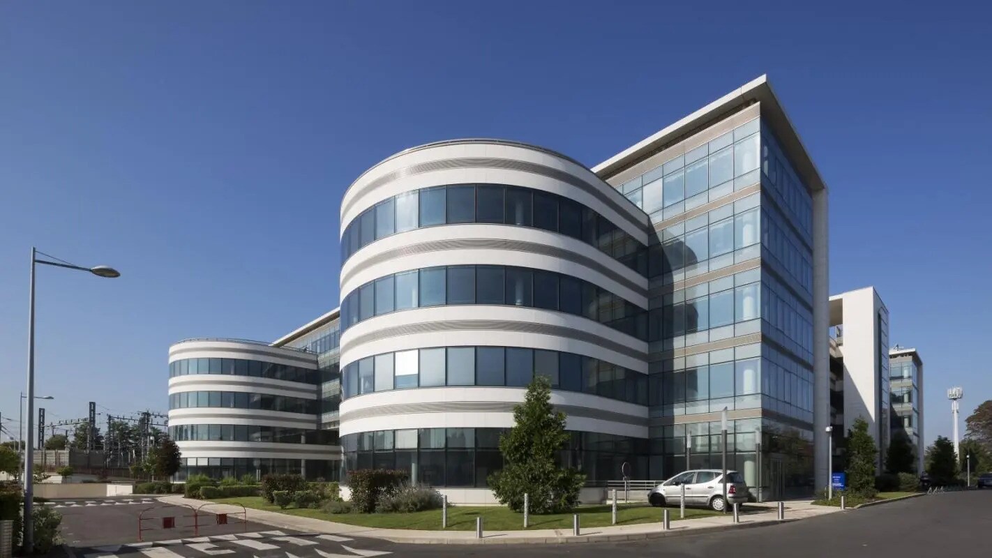 Office in Nanterre for lease Building Photo- Image 1 of 15