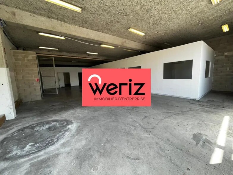 Flex in Marseille for lease - Interior Photo - Image 3 of 3