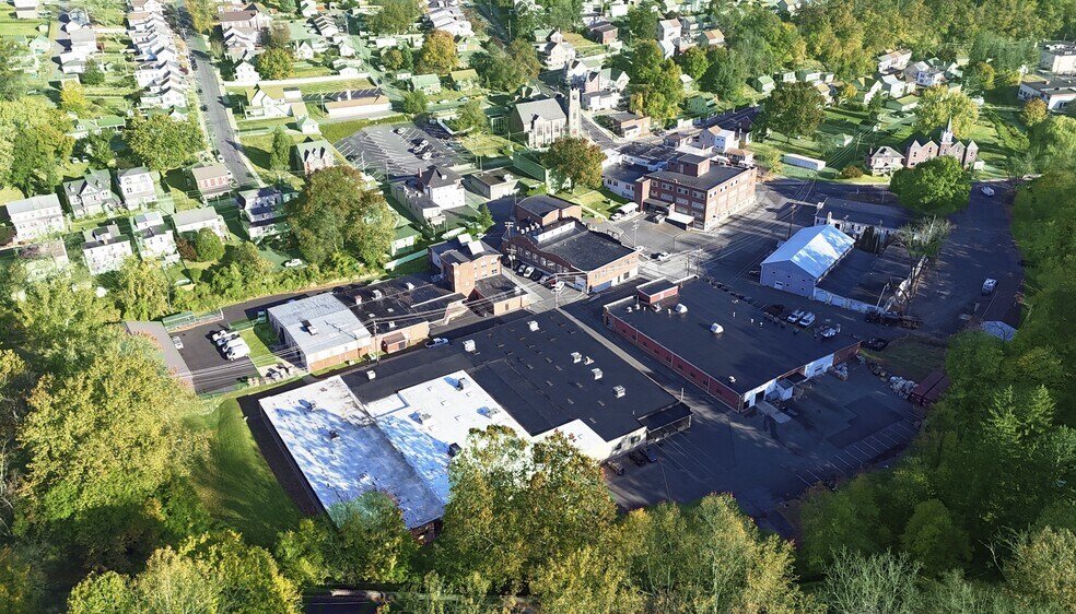 4 Front Street Plz, Mohnton, PA à louer - Aérien - Image 3 de 6
